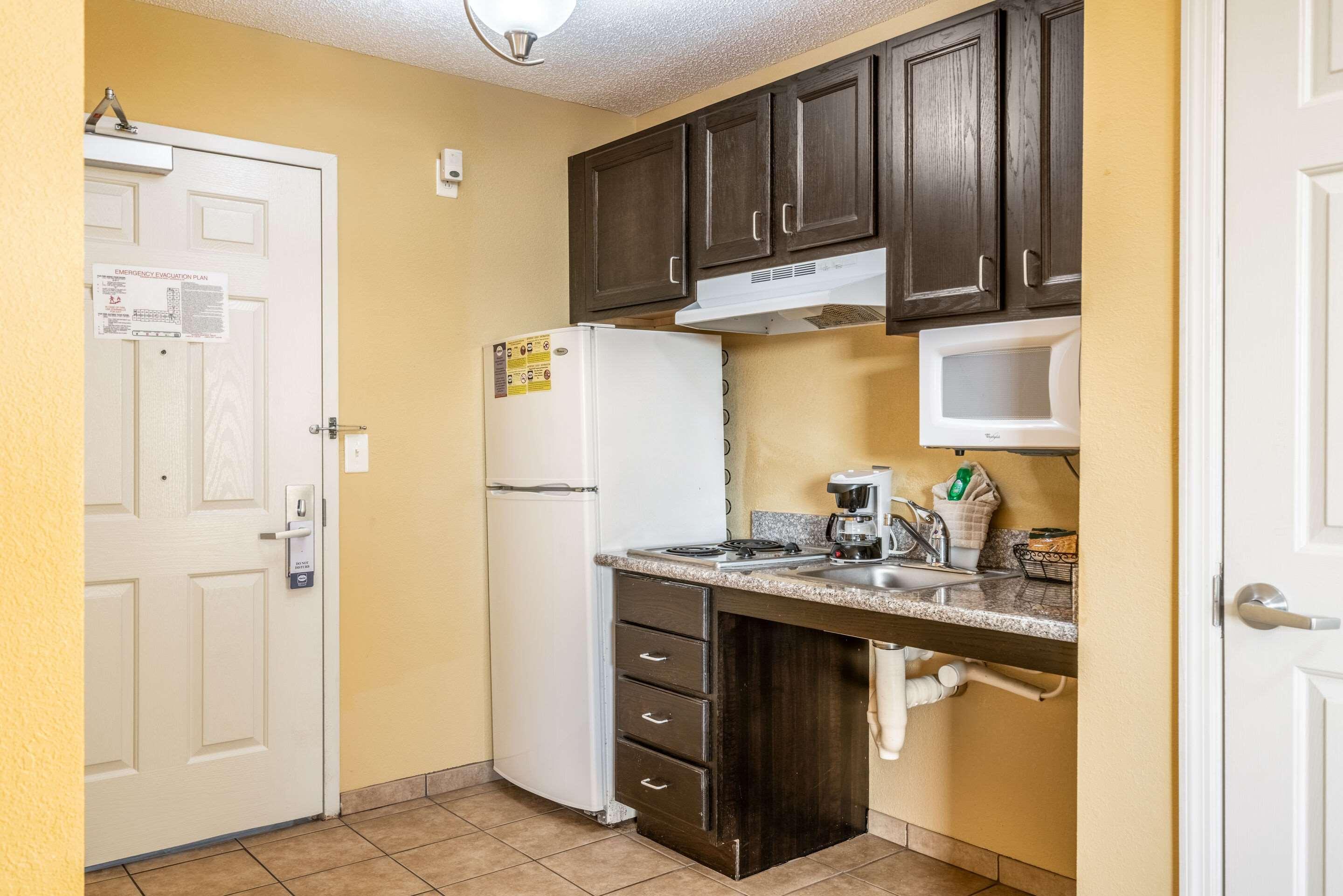 Suburban Studios Near Camp Lejeune Jacksonville Exteriér fotografie